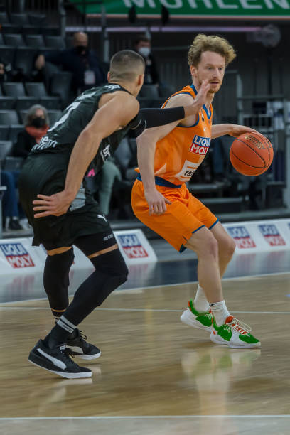 如何通过连 如何通过连