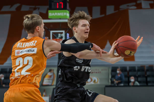 迈入40岁 迈入40岁