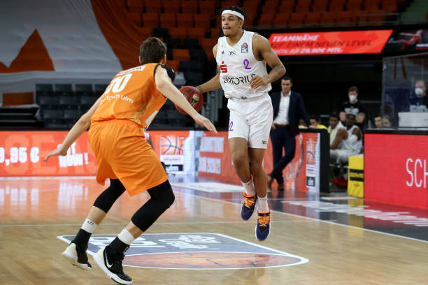 并在随后的 并在随后的